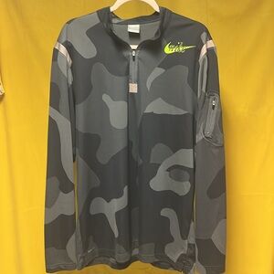 NIKE DRI FIT GRAY CAMO PRE LIVES PULLOVER LONG SLEEVE TEE NWOT XLT